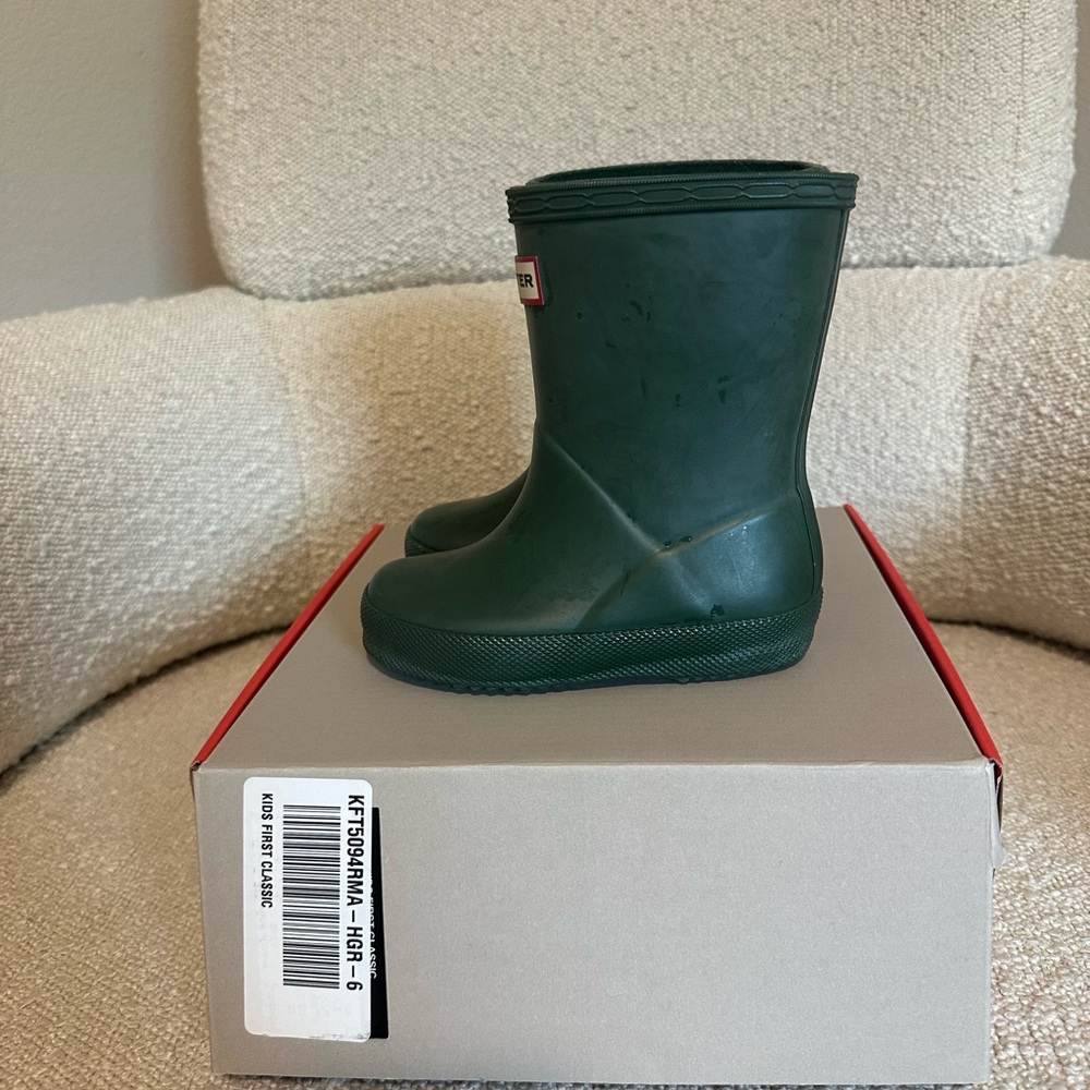 Hunter rain boots- green
